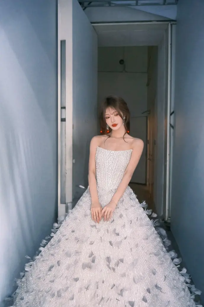 暴雨中的数据中心